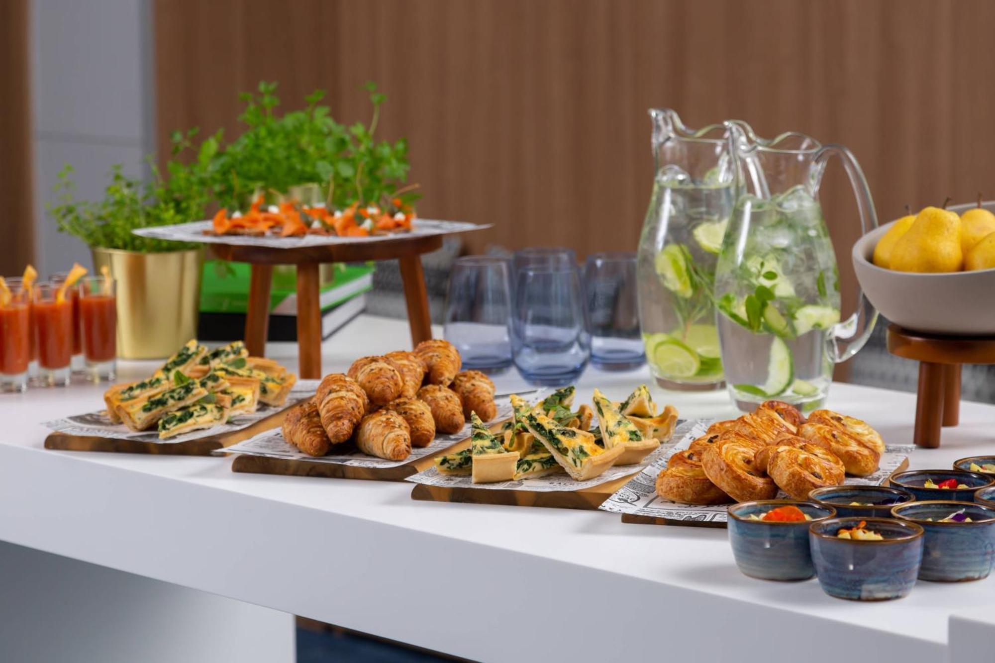 Courtyard By Marriott Bucharest Floreasca Ngoại thất bức ảnh