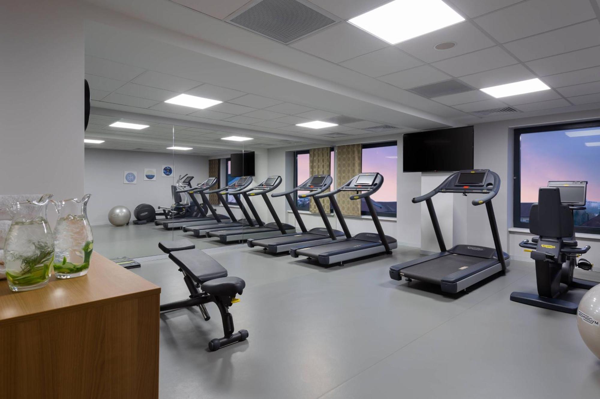 Courtyard By Marriott Bucharest Floreasca Ngoại thất bức ảnh