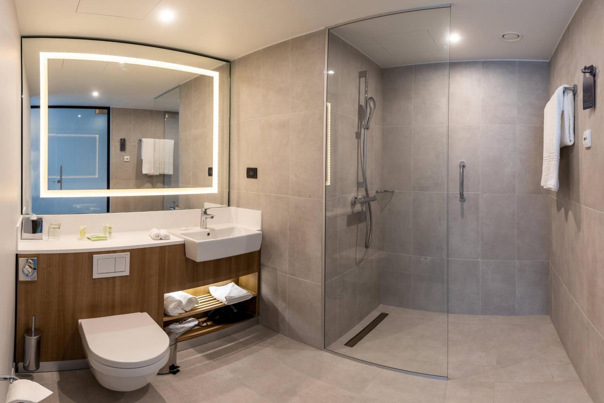 Courtyard By Marriott Bucharest Floreasca Ngoại thất bức ảnh